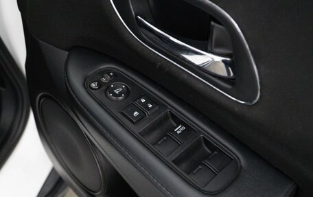 Honda Vezel, 2015 год, 1 627 444 рублей, 12 фотография