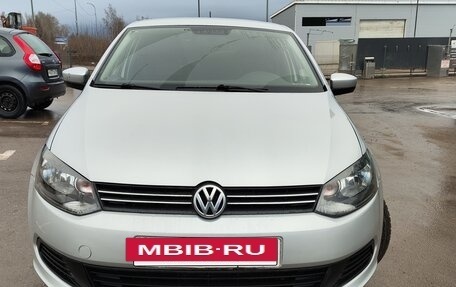 Volkswagen Polo VI (EU Market), 2013 год, 495 000 рублей, 2 фотография