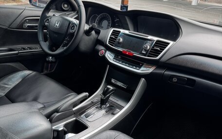 Honda Accord IX рестайлинг, 2013 год, 1 300 000 рублей, 13 фотография