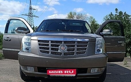 Cadillac Escalade III, 2013 год, 2 700 000 рублей, 6 фотография