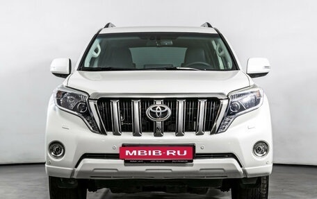 Toyota Land Cruiser Prado 150 рестайлинг 2, 2015 год, 3 990 000 рублей, 2 фотография