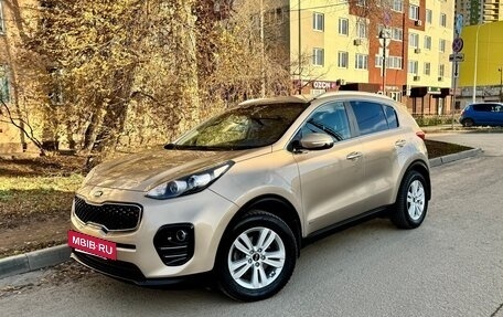 KIA Sportage IV рестайлинг, 2018 год, 2 550 000 рублей, 2 фотография