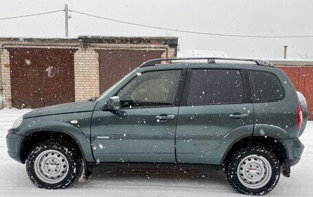 Chevrolet Niva I рестайлинг, 2010 год, 485 000 рублей, 5 фотография