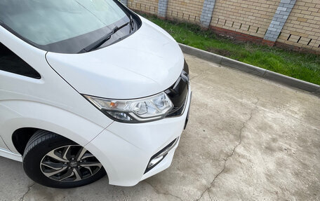 Honda Stepwgn IV, 2015 год, 1 850 000 рублей, 20 фотография