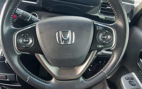 Honda Stepwgn IV, 2015 год, 1 850 000 рублей, 31 фотография