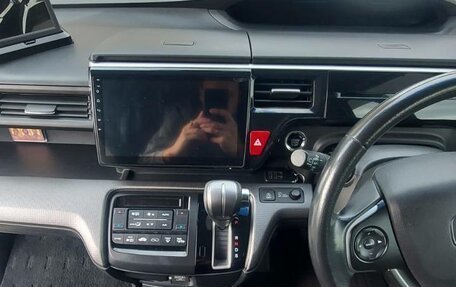 Honda Stepwgn IV, 2015 год, 1 850 000 рублей, 29 фотография