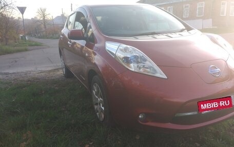 Nissan Leaf I, 2013 год, 695 000 рублей, 11 фотография