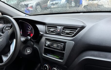 KIA Rio III рестайлинг, 2013 год, 740 000 рублей, 4 фотография