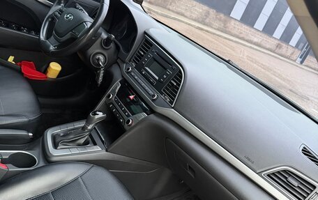 Hyundai Elantra VI рестайлинг, 2017 год, 1 480 000 рублей, 13 фотография