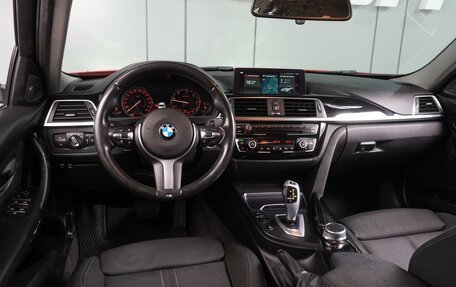 BMW 3 серия, 2018 год, 2 499 000 рублей, 6 фотография