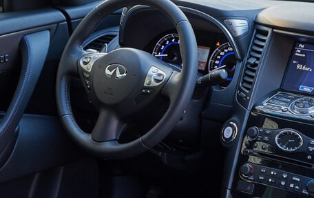 Infiniti QX70, 2017 год, 3 900 000 рублей, 4 фотография