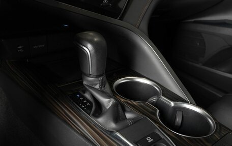 Toyota Camry, 2019 год, 2 701 900 рублей, 5 фотография