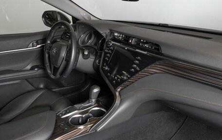 Toyota Camry, 2019 год, 2 701 900 рублей, 4 фотография