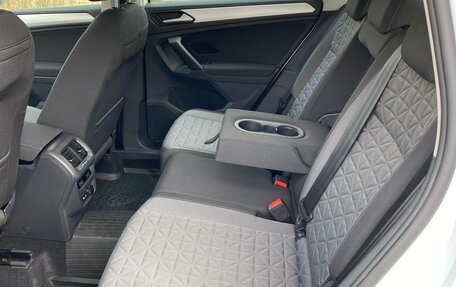 Volkswagen Tiguan II, 2021 год, 3 000 000 рублей, 11 фотография