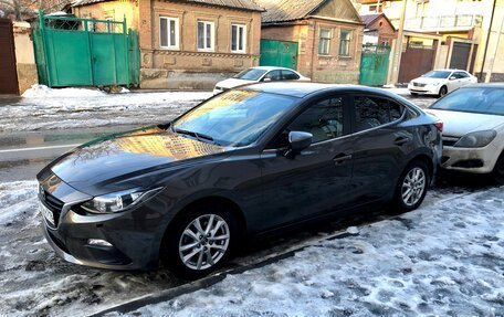 Mazda 3, 2015 год, 1 500 000 рублей, 2 фотография