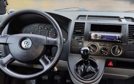 Volkswagen Transporter T5 рестайлинг, 2008 год, 1 300 000 рублей, 8 фотография