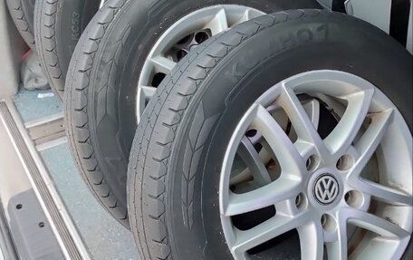 Volkswagen Transporter T5 рестайлинг, 2008 год, 1 300 000 рублей, 17 фотография