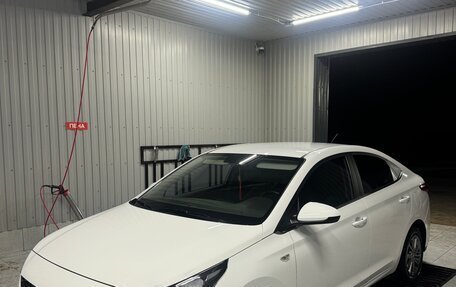 Hyundai Solaris II рестайлинг, 2022 год, 1 850 000 рублей, 1 фотография