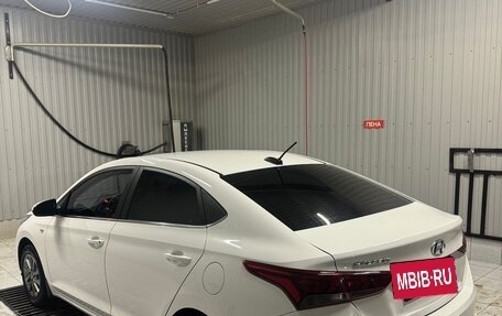 Hyundai Solaris II рестайлинг, 2022 год, 1 850 000 рублей, 4 фотография