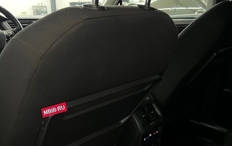 Volkswagen Tiguan II, 2018 год, 2 500 000 рублей, 10 фотография