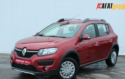 Renault Sandero II рестайлинг, 2015 год, 900 000 рублей, 1 фотография