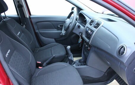 Renault Sandero II рестайлинг, 2015 год, 900 000 рублей, 11 фотография