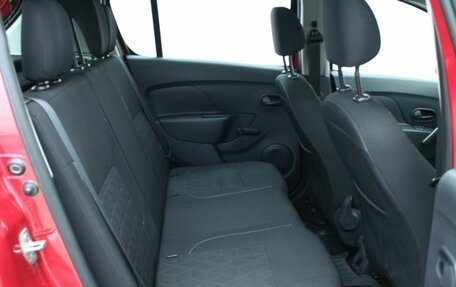 Renault Sandero II рестайлинг, 2015 год, 900 000 рублей, 12 фотография