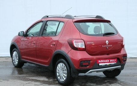 Renault Sandero II рестайлинг, 2015 год, 900 000 рублей, 5 фотография