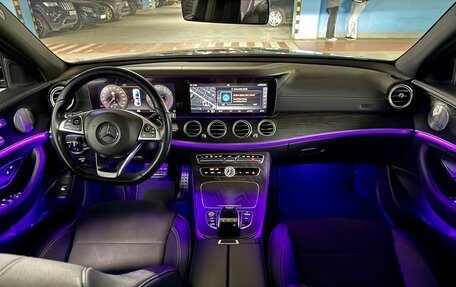 Mercedes-Benz E-Класс, 2017 год, 3 600 000 рублей, 10 фотография