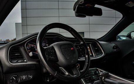 Dodge Challenger III рестайлинг 2, 2020 год, 4 100 000 рублей, 11 фотография