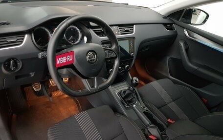 Skoda Octavia, 2018 год, 1 400 000 рублей, 14 фотография