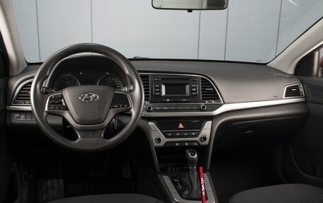 Hyundai Elantra VI рестайлинг, 2016 год, 1 460 000 рублей, 6 фотография