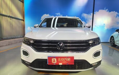 Volkswagen T-Roc I, 2022 год, 1 601 355 рублей, 2 фотография