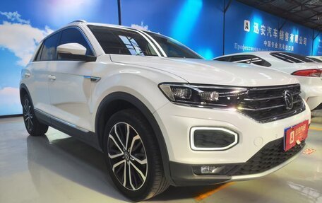 Volkswagen T-Roc I, 2022 год, 1 601 355 рублей, 3 фотография