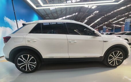 Volkswagen T-Roc I, 2022 год, 1 601 355 рублей, 4 фотография
