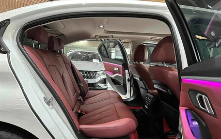 BMW 3 серия, 2022 год, 3 100 000 рублей, 11 фотография