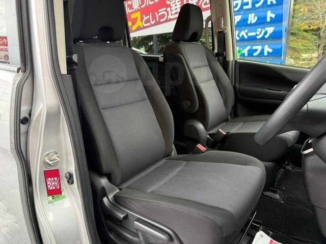 Toyota Voxy III, 2020 год, 1 915 947 рублей, 8 фотография