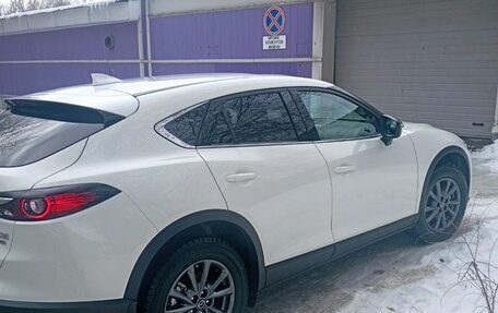 Mazda CX-4, 2023 год, 2 890 000 рублей, 3 фотография