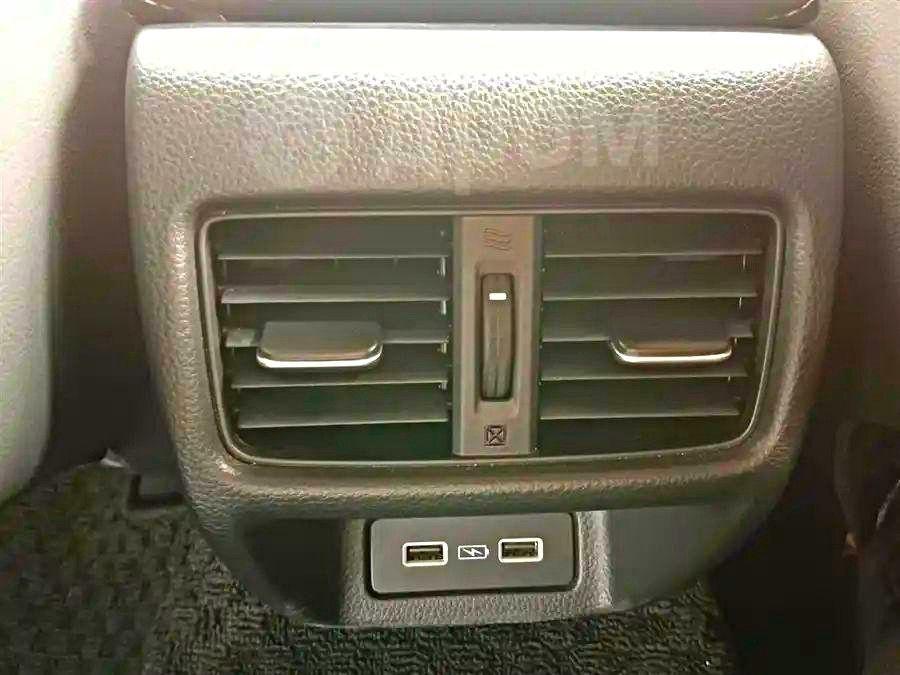 Honda Civic X, 2022 год, 2 050 000 рублей, 11 фотография