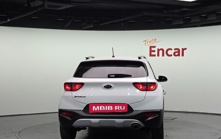 KIA Stonic, 2019 год, 1 400 143 рублей, 3 фотография