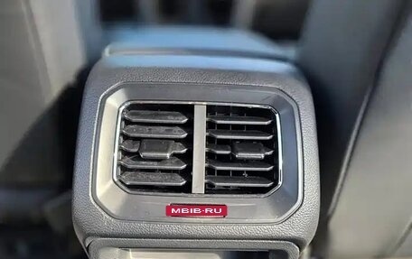 Volkswagen Tiguan II, 2021 год, 2 400 143 рублей, 18 фотография