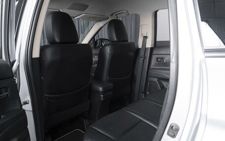 Mitsubishi Outlander III рестайлинг 3, 2016 год, 1 694 000 рублей, 13 фотография