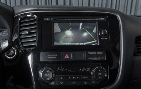 Mitsubishi Outlander III рестайлинг 3, 2016 год, 1 694 000 рублей, 17 фотография