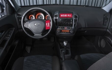 KIA cee'd I рестайлинг, 2007 год, 659 000 рублей, 6 фотография