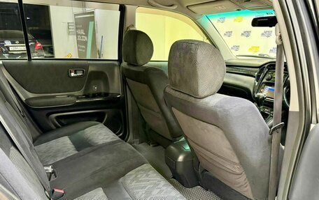 Toyota Kluger I, 2001 год, 1 115 000 рублей, 19 фотография