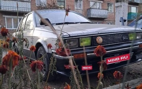Nissan Liberta Villa, 1986 год, 235 000 рублей, 1 фотография