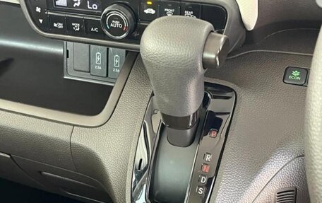 Honda N-BOX II, 2022 год, 1 050 000 рублей, 9 фотография