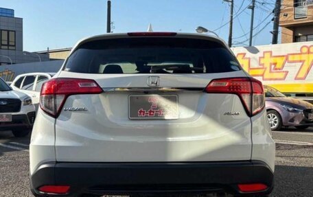 Honda Vezel, 2017 год, 1 450 000 рублей, 5 фотография