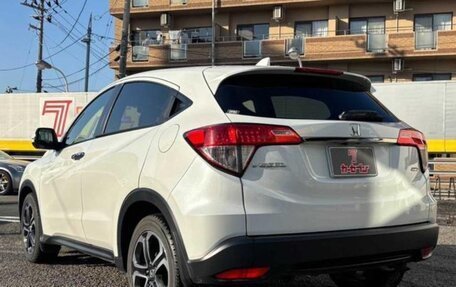 Honda Vezel, 2017 год, 1 450 000 рублей, 6 фотография