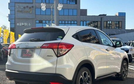 Honda Vezel, 2017 год, 1 450 000 рублей, 4 фотография